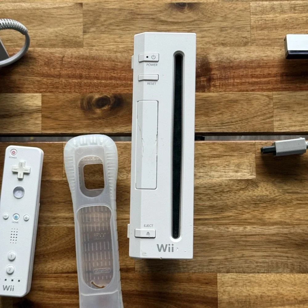 Nintendo Wii RVL-001 2006 White‎ Console Bundle W/ Zumba Fitness WORKING TESTED